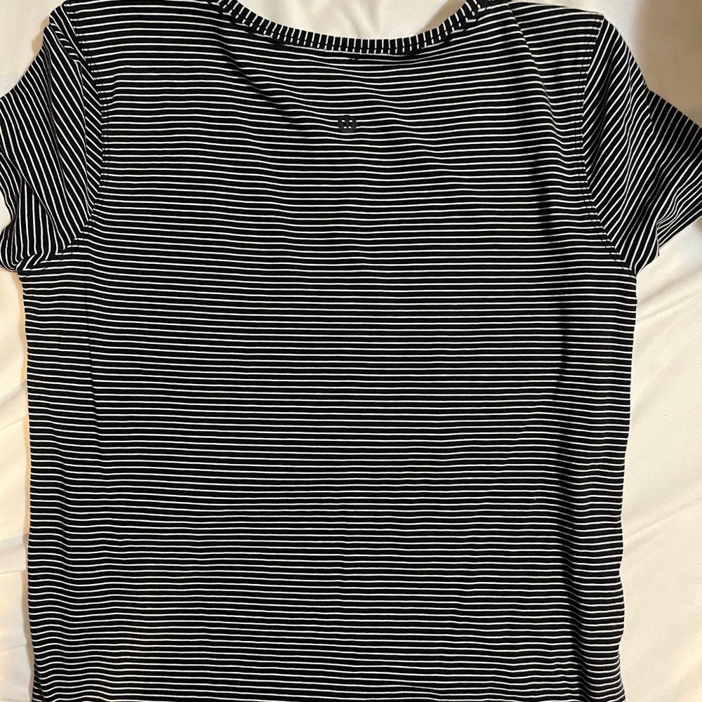 Lululemon top